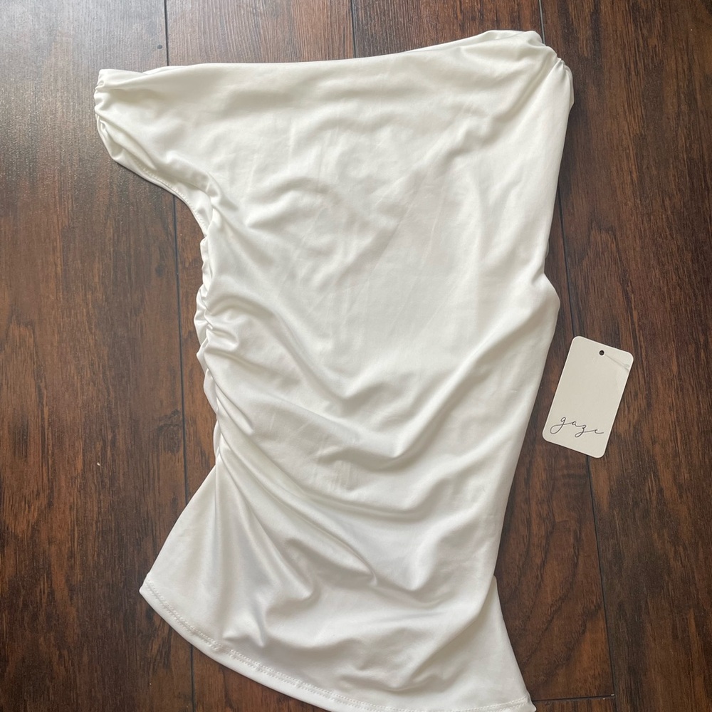 Gaze Elegant Cream Top